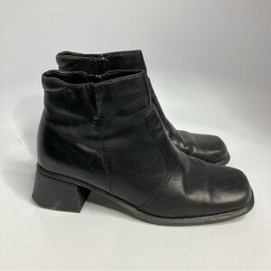 Thom McAn leather‎ Y2K boots size 8